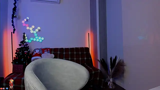 Snapshot of victorias_world chatting on December 18, 2024, 10:24 pm victorias world online show from December 18, 2024, 10:24 pm