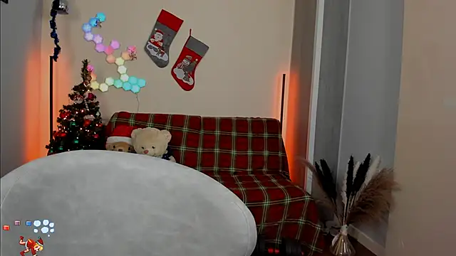 Snapshot of victorias_world chatting on December 19, 2024, 10:32 pm victorias world online show from December 19, 2024, 10:32 pm