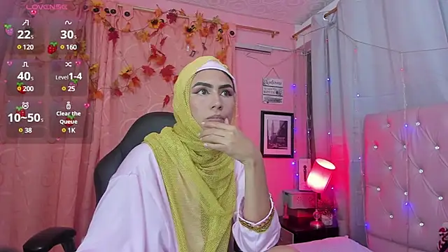 Snapshot of DarshaKhemu chatting on February 12, 2025, 8:40 pm DarshaKhemu online show from February 12, 2025, 8:40 pm