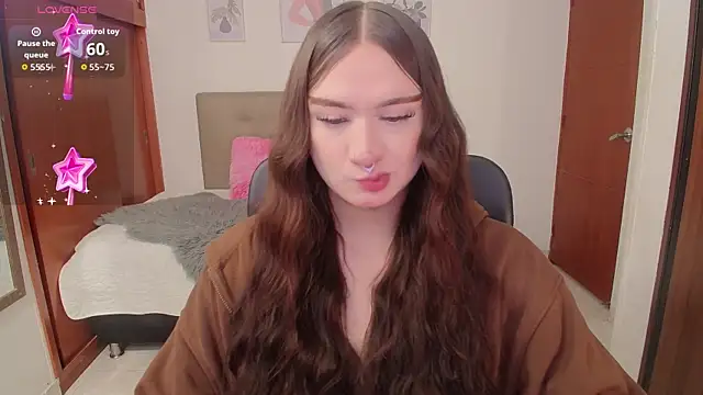 Miley Baker online show from November 8, 2025, 2:09 pm