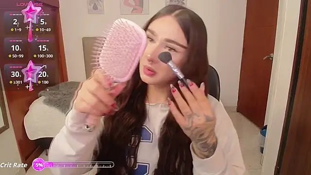 Miley Baker online show from November 14, 2025, 1:59 pm