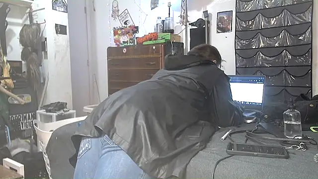 TheHellBilly online show from October 13, 2025, 1:29 am