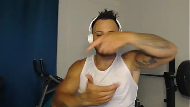 Snapshot of JacobJamess chatting on September 28, 2025, 10:50 pm JacobJamess online show from September 28, 2025, 10:50 pm