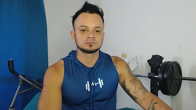 Snapshot of JacobJamess chatting on November 21, 2025, 4:50 pm JacobJamess online show from November 21, 2025, 4:50 pm