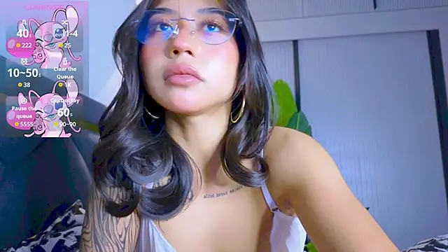 Snapshot of Mia_Tin chatting on November 21, 2025, 1:21 pm Mia Tin online show from November 21, 2025, 1:21 pm