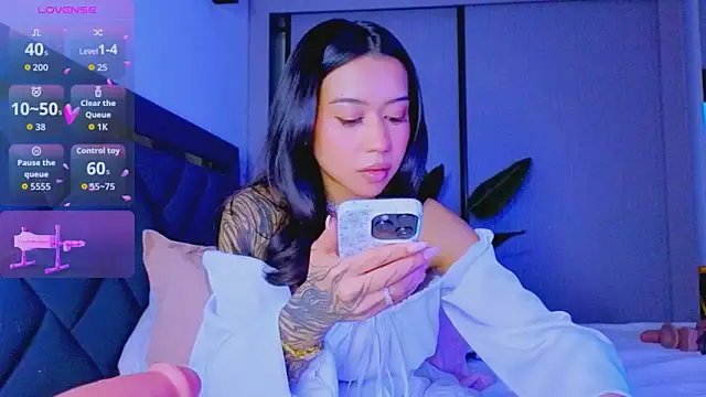 Mia Tin online show from February 27, 2026, 6:52 pm