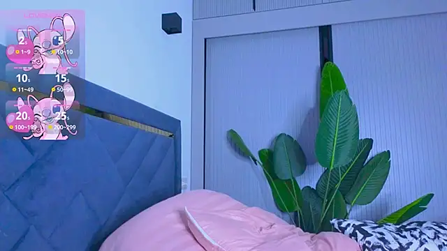 Snapshot of Mia_Tin chatting on September 27, 2025, 3:40 pm Mia Tin online show from September 27, 2025, 3:40 pm