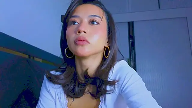 Snapshot of Mia_Tin chatting on September 21, 2025, 1:38 pm Mia Tin online show from September 21, 2025, 1:38 pm