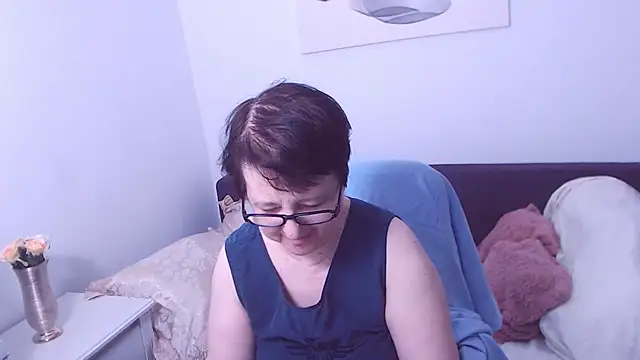 Snapshot of ChristaRose chatting on November 2, 2025, 12:59 am ChristaRose online show from November 2, 2025, 12:59 am