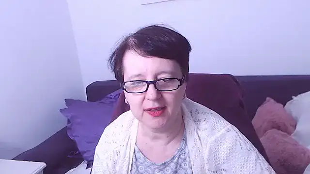 Snapshot of ChristaRose chatting on November 10, 2025, 2:38 am ChristaRose online show from November 10, 2025, 2:38 am