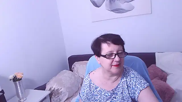 Snapshot of ChristaRose chatting on October 18, 2025, 11:18 pm ChristaRose online show from October 18, 2025, 11:18 pm