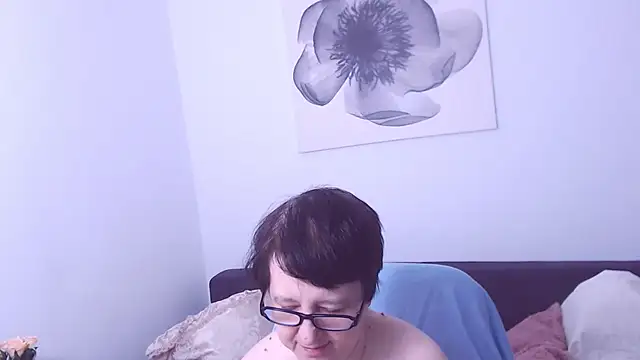 Snapshot of ChristaRose chatting on November 14, 2025, 12:03 am ChristaRose online show from November 14, 2025, 12:03 am