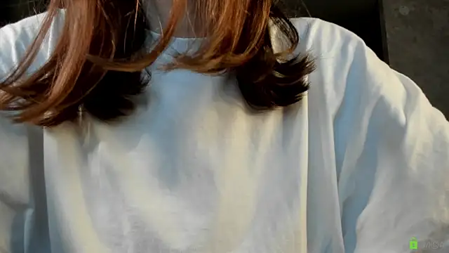 Courtney Luv online show from October 14, 2025, 4:07 pm