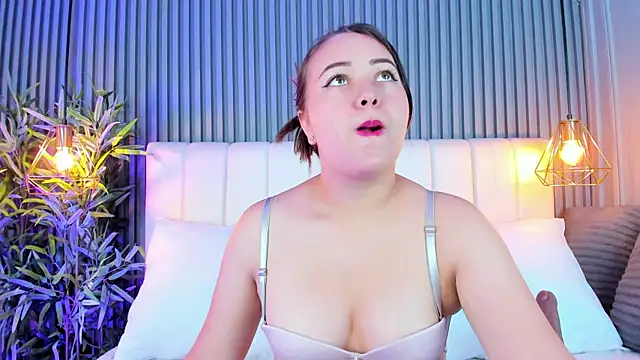 Snapshot of AnaisClark chatting on October 27, 2025, 11:33 am AnaisClark online show from October 27, 2025, 11:33 am