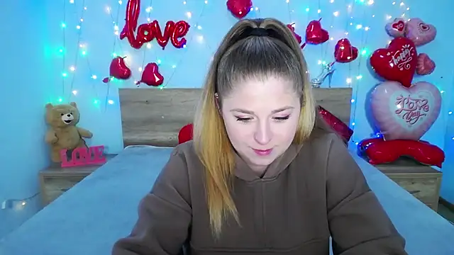 Snapshot of JessikaDaniel chatting on March 3, 2025, 10:28 am JessikaDaniel online show from March 3, 2025, 10:28 am