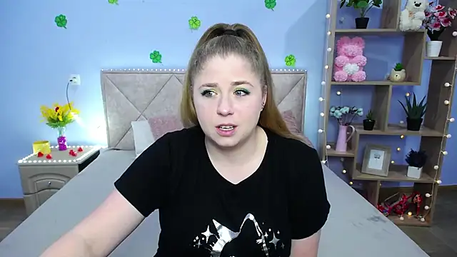 Snapshot of JessikaDaniel chatting on March 21, 2025, 7:11 am JessikaDaniel online show from March 21, 2025, 7:11 am