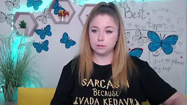 Snapshot of JessikaDaniel chatting on March 19, 2025, 7:07 am JessikaDaniel online show from March 19, 2025, 7:07 am