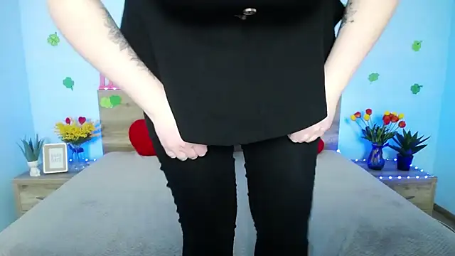 Snapshot of JessikaDaniel chatting on March 14, 2025, 10:18 am JessikaDaniel online show from March 14, 2025, 10:18 am