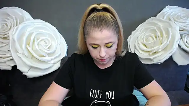 Snapshot of JessikaDaniel chatting on September 12, 2025, 6:24 am JessikaDaniel online show from September 12, 2025, 6:24 am