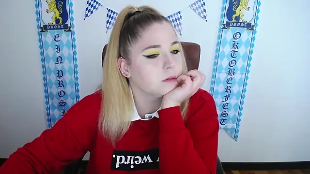 Snapshot of JessikaDaniel chatting on October 6, 2025, 6:14 am JessikaDaniel online show from October 6, 2025, 6:14 am