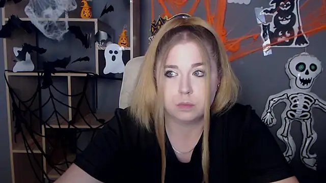 Snapshot of JessikaDaniel chatting on October 16, 2025, 6:32 am JessikaDaniel online show from October 16, 2025, 6:32 am