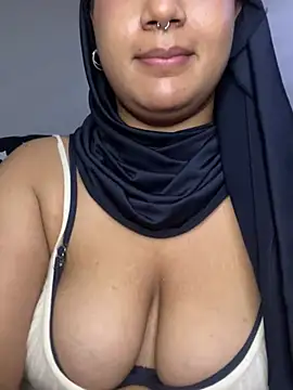 Snapshot of Maryam_yamal chatting on January 26, 2025, 1:09 am Maryam yamal online show from January 26, 2025, 1:09 am