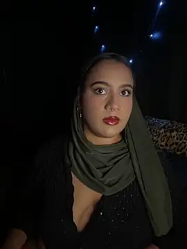 Snapshot of Maryam_yamal chatting on September 28, 2025, 9:33 pm Maryam yamal online show from September 28, 2025, 9:33 pm