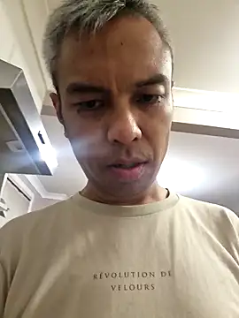 AmateurGuy23 online show from December 12, 2024, 12:55 pm