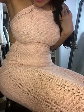 Snapshot of DulceMya6 chatting on February 9, 2025, 11:25 pm DulceMya6 online show from February 9, 2025, 11:25 pm