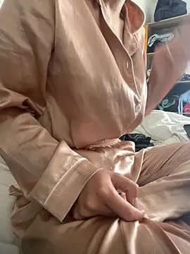 Snapshot of DulceMya6 chatting on October 24, 2025, 12:59 pm DulceMya6 online show from October 24, 2025, 12:59 pm