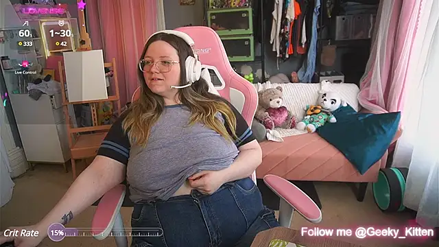 Snapshot of Geeky_Kitten chatting on February 6, 2025, 8:56 pm Geeky Kitten online show from February 6, 2025, 8:56 pm