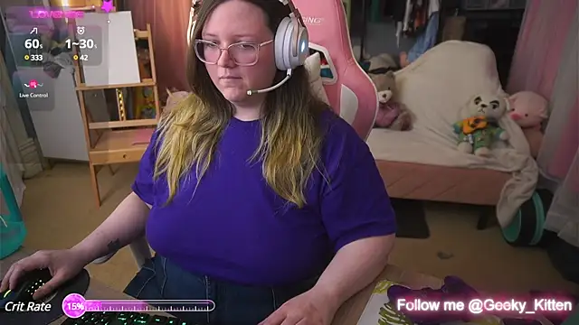 Snapshot of Geeky_Kitten chatting on March 5, 2025, 1:31 am Geeky Kitten online show from March 5, 2025, 1:31 am