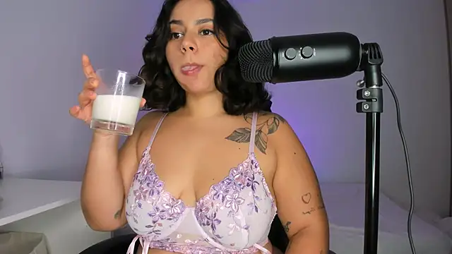 susy angel online show from March 24, 2026, 12:32 am