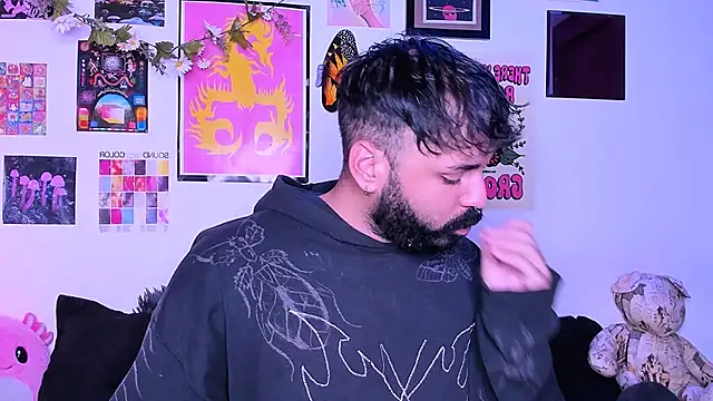 Snapshot of johnnyalx chatting on February 1, 2026, 12:31 am johnnyalx online show from February 1, 2026, 12:31 am