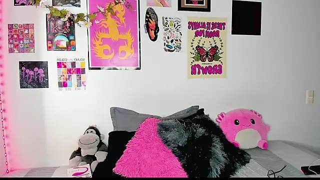 Snapshot of johnnyalx chatting on September 24, 2025, 5:30 pm johnnyalx online show from September 24, 2025, 5:30 pm