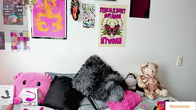 Snapshot of johnnyalx chatting on November 7, 2025, 7:29 pm johnnyalx online show from November 7, 2025, 7:29 pm