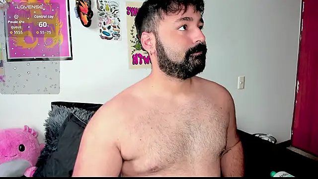 Snapshot of johnnyalx chatting on October 8, 2025, 8:31 pm johnnyalx online show from October 8, 2025, 8:31 pm