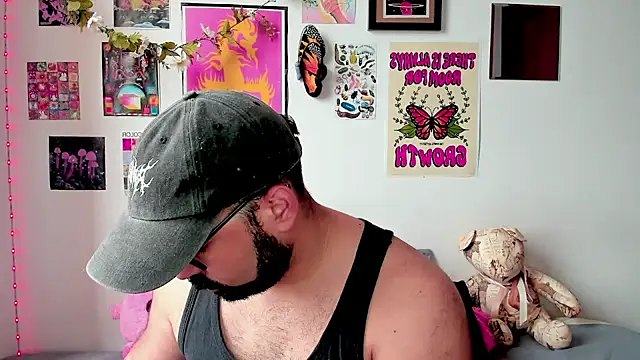 Snapshot of johnnyalx chatting on October 11, 2025, 3:57 pm johnnyalx online show from October 11, 2025, 3:57 pm