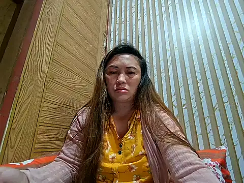 LalaiAsian online show from March 15, 2026, 10:28 pm