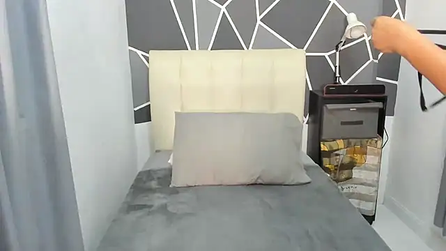 Sweethonjane online show from March 26, 2026, 2:32 am