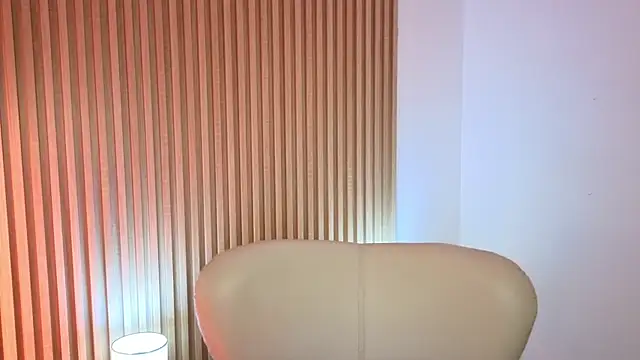 Snapshot of MarianL0ve chatting on October 6, 2025, 10:49 am MarianL0ve online show from October 6, 2025, 10:49 am