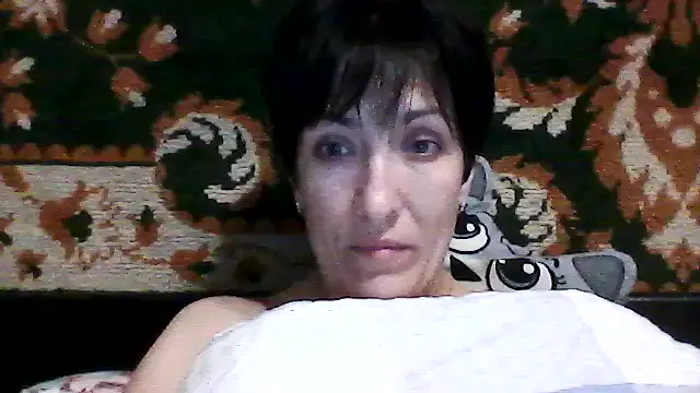 SunnyAmorre online show from October 1, 2025, 8:35 pm