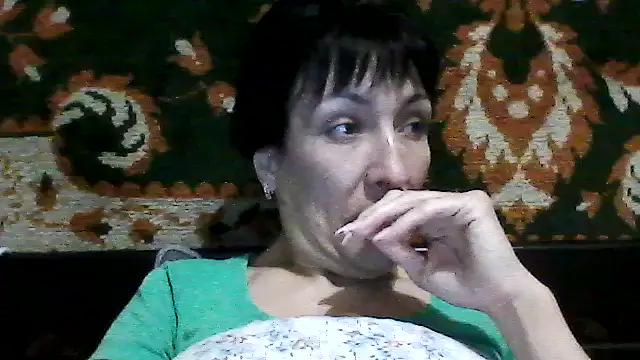 SunnyAmorre online show from April 11, 2026, 7:17 pm