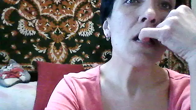 SunnyAmorre online show from March 14, 2026, 2:45 pm