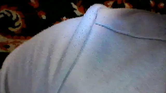 SunnyAmorre online show from October 6, 2025, 7:42 am