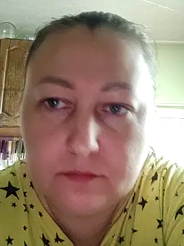 Rini333 online show from May 7, 2026, 2:09 pm