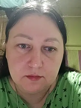 Rini333 online show from October 28, 2025, 5:45 pm