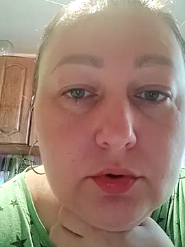 Snapshot of Rini333 chatting on July 9, 2026, 7:09 am Rini333 online show from July 9, 2026, 7:09 am