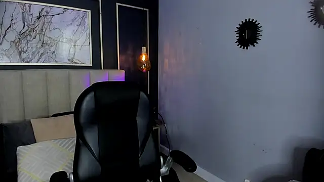 Samantha Brooke online show from September 19, 2025, 2:43 pm