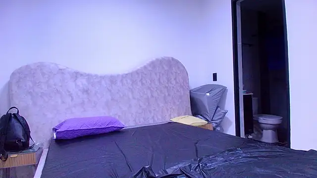 shelsyloreds online show from November 21, 2025, 11:53 am